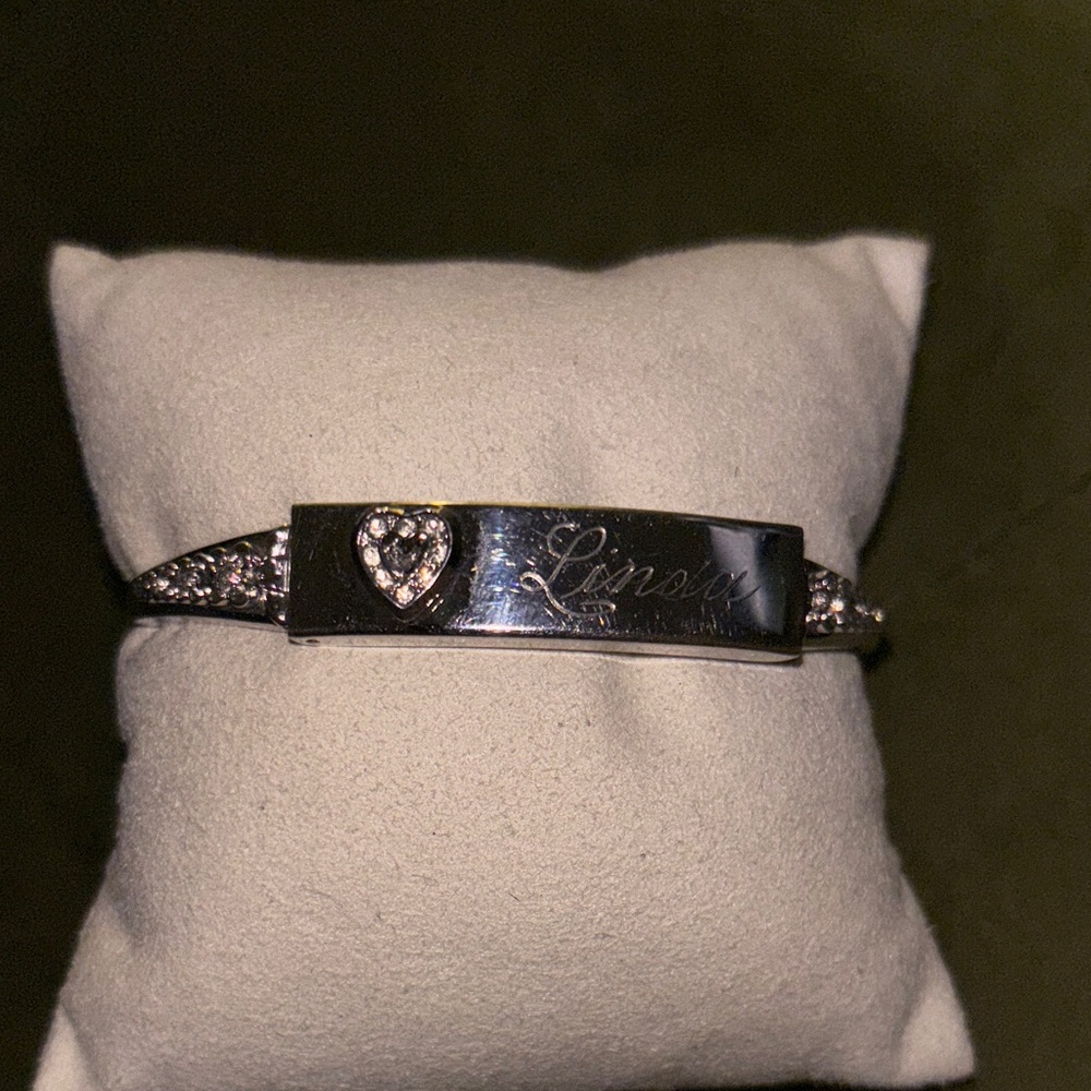 Speidel Silver Bracelet w/❤️personalized"LINDA which means beautiful in Spanish